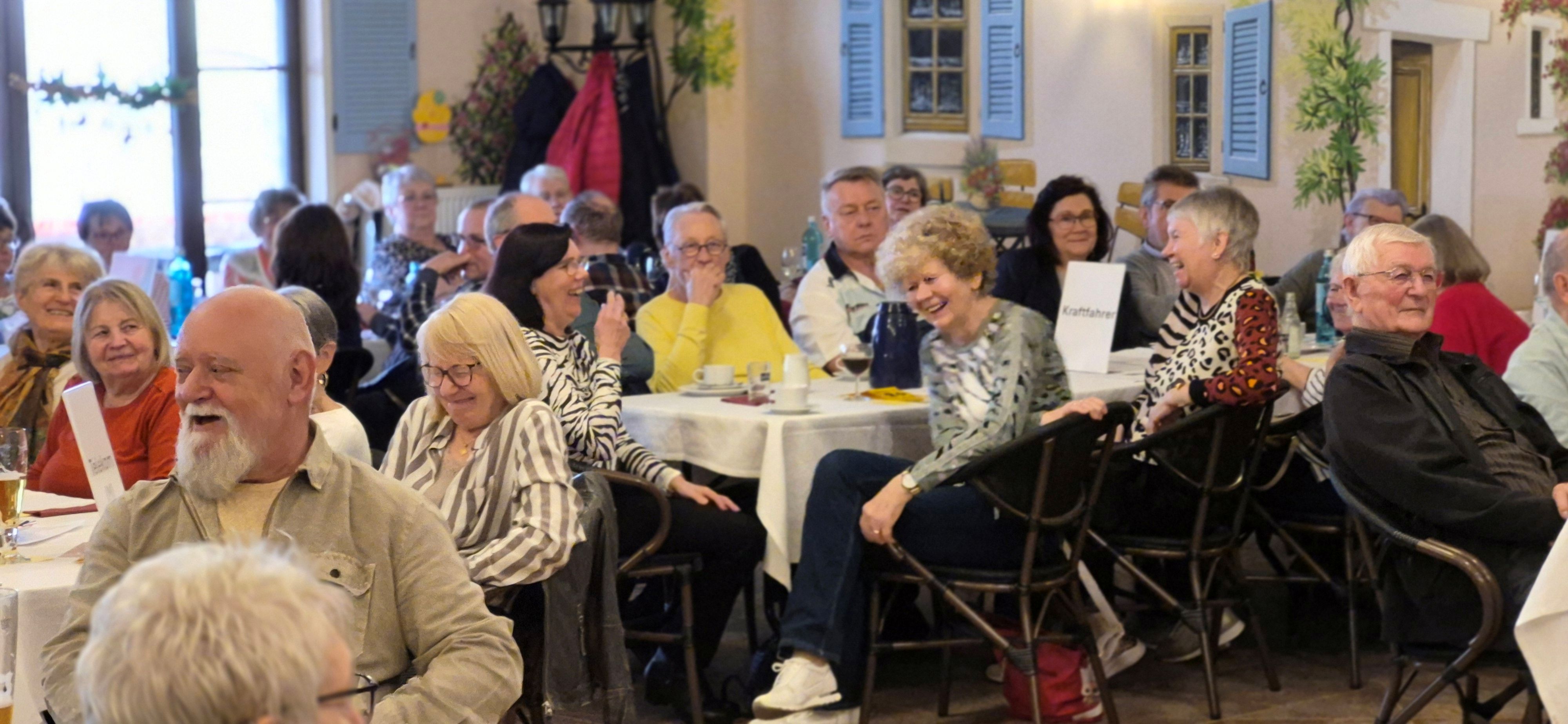 Bild von der Fr&uuml;hlingsveranstaltung des Seniorenbeirats K&ouml;then Post und Telekom
