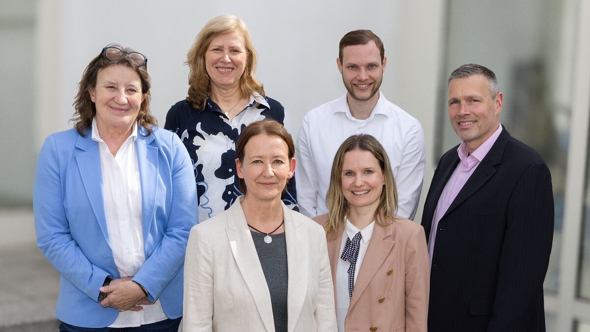Gruppenbild des Teams Au&szlig;endienst und Seniorenarbeit